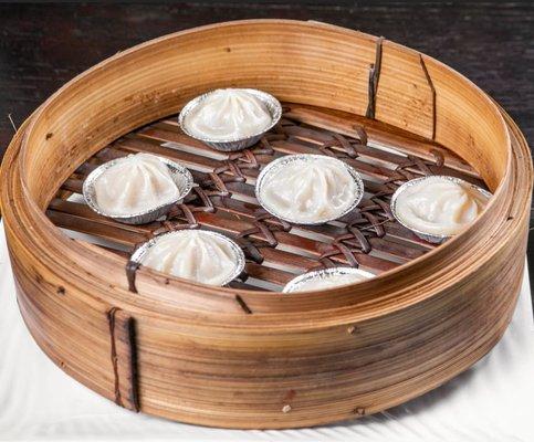 Steamed Shanghai Dumplings (6pcs)