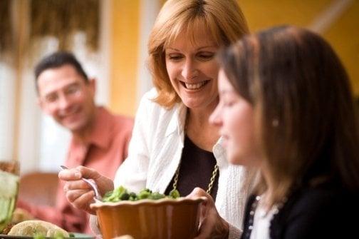 Bringing families back to the dinner table, one meal at a time!