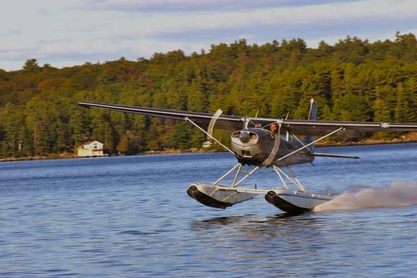 Cessna Skywagon 180 on Lake Dora.  Tavares, Florida