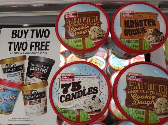 Pints are on sale again. #buytwogettwofree Oh yeah! #udf #icecream @yelpcincy #westside #peanutbutterchocolatechipcookiedough