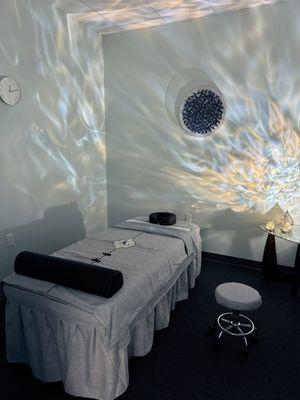 BODY MASSAGE ROOM