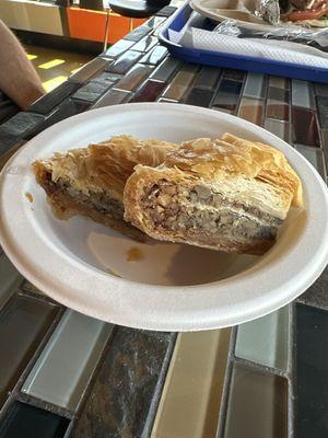 Free baklava with a yelp review!!!