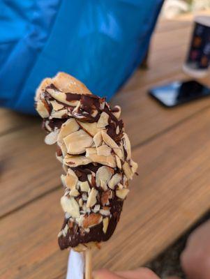 Delicious chocolate dipped banana with slivered almonds (really appreciated the fact that it was a vegan option for us)