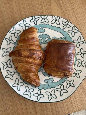 Croissant & Pain au Chocolate