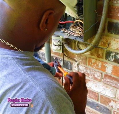 Electricians Houston Electrical Contractors Providing Houston Electrical Services | PeoplesChoiceElectric.com (832) 216-5215