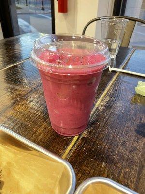 Dragon fruit smoothie