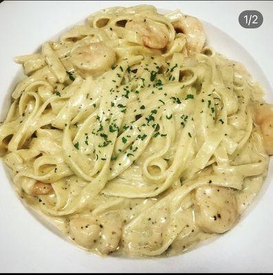 Fettuccine Alfredo with Shrimp