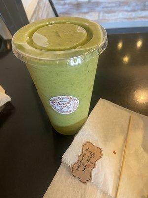 Tropi-Tropikale Fan Favorite is amazing great smoothie with no added sugar just fruit and vegetables and a couple cbd drops