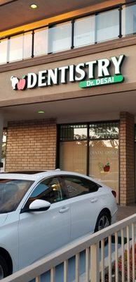 Cerritos Dentist - Front View of Office