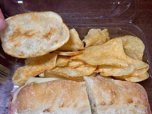 Kettle Chips with sandwich they seem house made