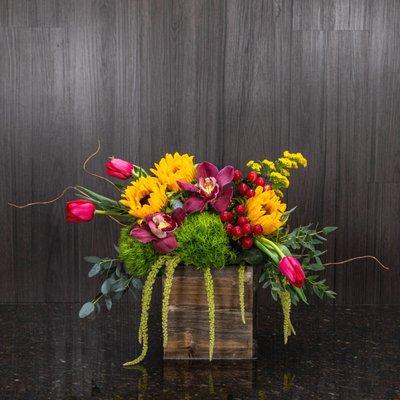 Soleil, a cheerful and rustic flower arrangement.