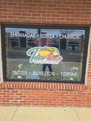 Storefront for TacoTown 732-569-6660