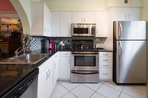 2713 S OAKLAND FOREST DRIVE #202 - kitchen