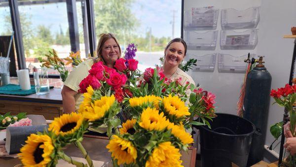 Floral Design Class at Flower Bar