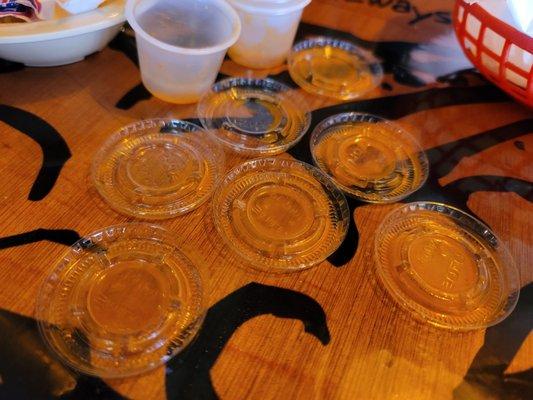 Containers for the habanero sauce