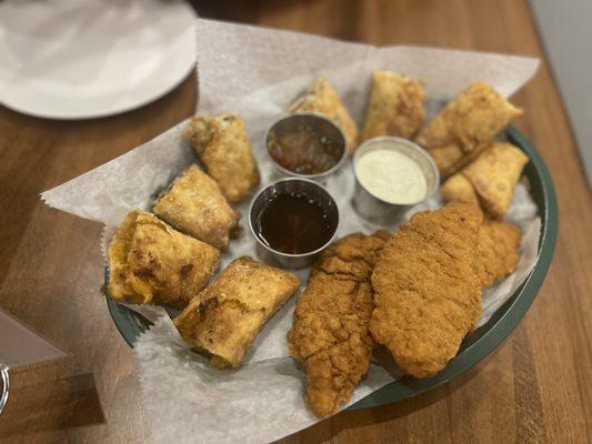 It's the sampler. The pineapple chutney is delicious