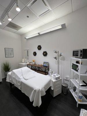 Brazilian Honey Waxing - Hermosa Beach