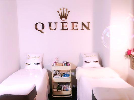 We looking forward to see you at here:Queen beauty