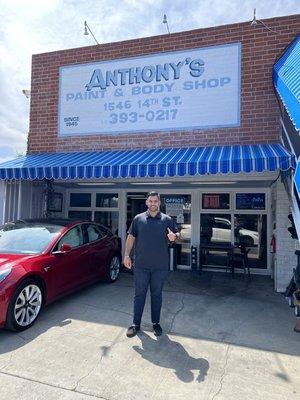 Anthony's on 14th and Colorado with Ali collision adjuster