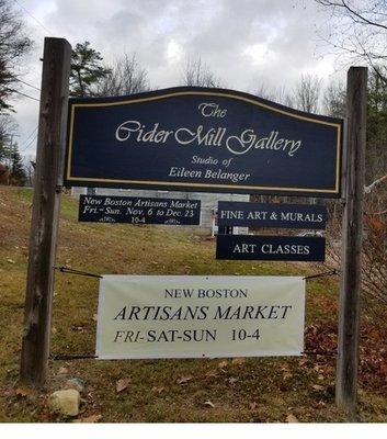 Sign at The Cider Mill advertising the seasonal Artisans' Market (Oct. to Christmas)