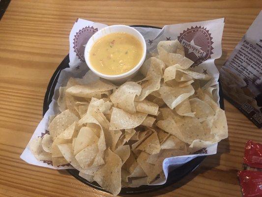 Small chips and queso! Sooo good!