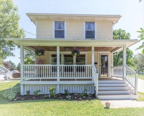 For Sale in St Johns! 211 S Baker St, St Johns, Mi 48879 - Call for info