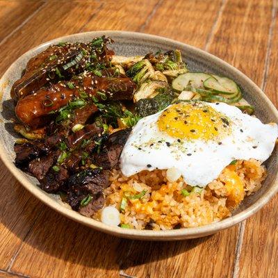 We've got bites even for non-seafood lovers! Check out our Korean BBQ Steak Bowl!