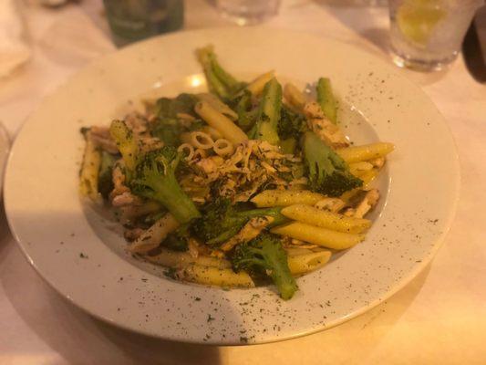 Chicken & Chicken, Broccoli & Ziti with wine sauce! Yum!