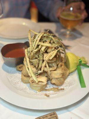 Fried calamari and zucchini