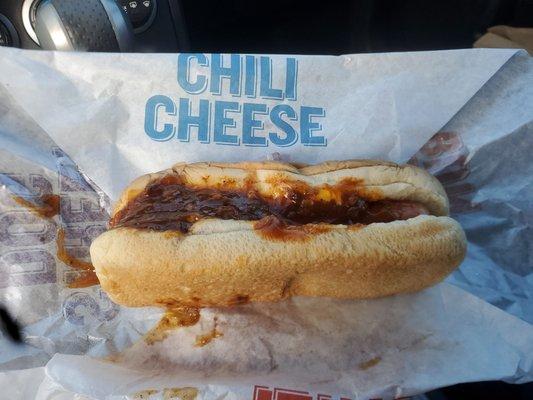 Chili cheese dog