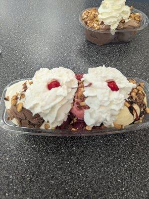 Old fashioned banana split