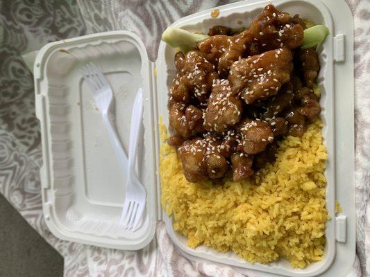 Sesame chicken with fried rice