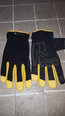 Sweet new John Deere gloves I got for myself the other day...