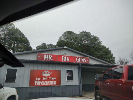 Mr. Big Guns LLC