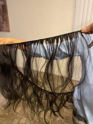 Do not purchase this hair!!! It is extremely thin . This is the Lao hair that they said was suppose to be thick!! Look at this shit smh