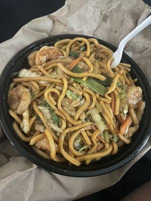 Shrimp lo mein