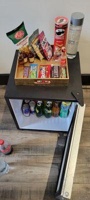 "well stocked" mini-bar, for which you leave a $100 per night deposit