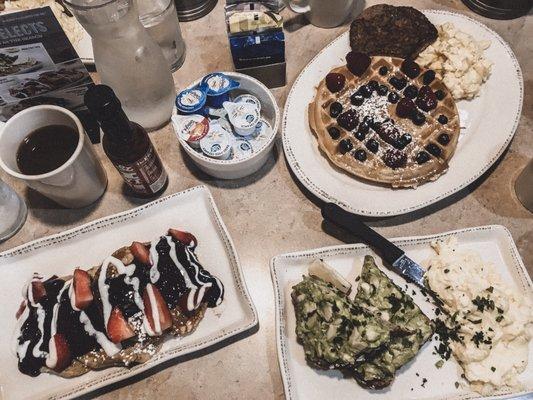 mini pancakes / avo toast / patriot waffle