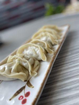 Steamed chicken dumplings