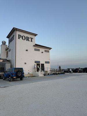 Port (outside)