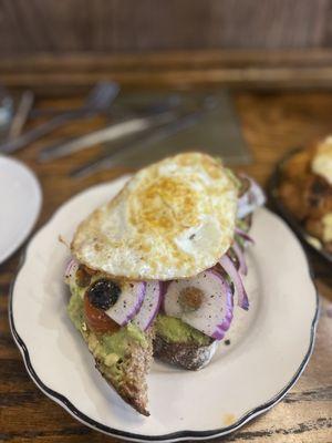 Avocado Toast w/ fried egg