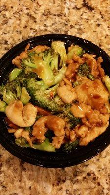 Small chicken & broccoli