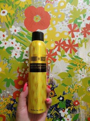 Delicious scented dry shampoo, for blonde hair!