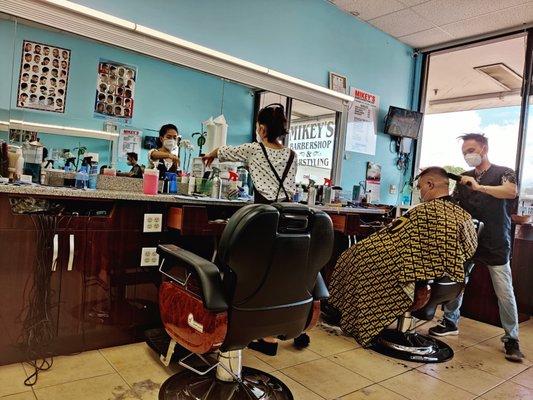 Mikey's Barber Shop & Hairstyling Shop