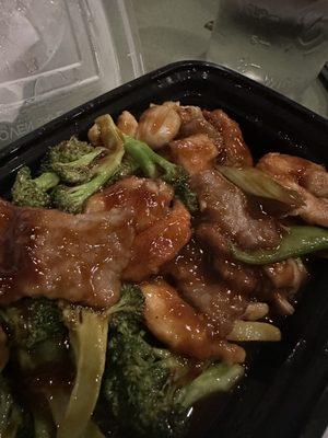 Triple delight, beef, chicken, shrimp with veggies