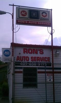 Ron's Auto