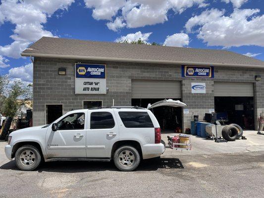 Tahoe getting tire fixed