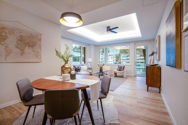 Beautiful dinning area of an apartment home at Parkview at Terwilliger Plaza.