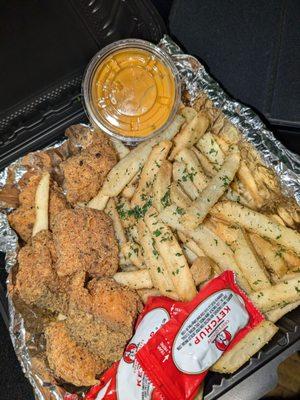 Salmon bites and fries