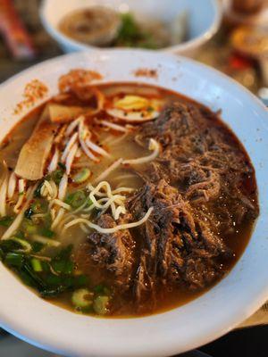 Spicy beef, Ramen